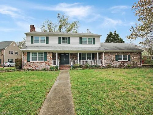 427 Elizabeth Lake Dr, Hampton, VA, 23669-1770 | Card Image