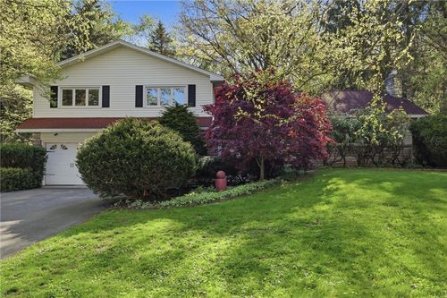 58 Landsdowne Lane, Pittsford, NY, 14618 | Card Image