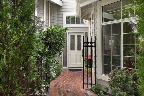 4532 Laurelgrove Ave, Studio City, CA, 91604-1224 | Card Image