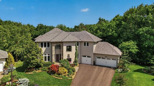 381 Del Rio Dr, Chanhassen, MN, 55317-9774 | Card Image