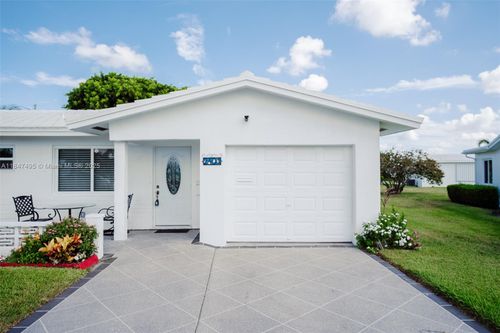 2401 11th Ave, Boynton Beach, FL, 33426-5319 | Card Image