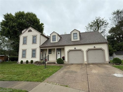 1667 Ann Cir Ne, New Philadelphia, OH, 44663-3228 | Card Image