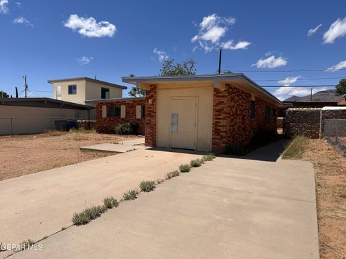 10045 Kellogg St, El Paso, TX, 79924-3703 | Card Image