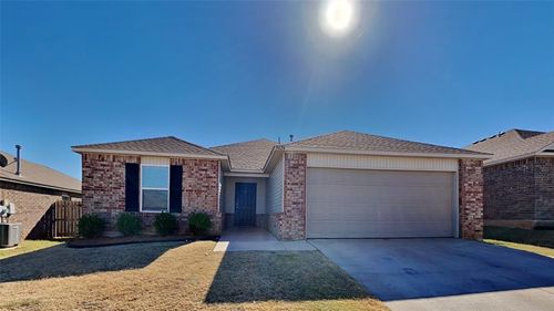 9624 High Noon Rd, Yukon, OK, 73099-9299 | Card Image