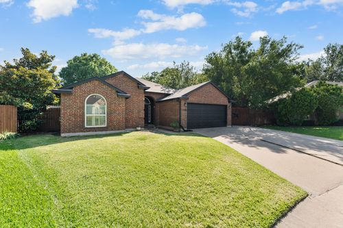 3481 Galaway Bay Dr, Grand Prairie, TX, 75052-8013 | Card Image