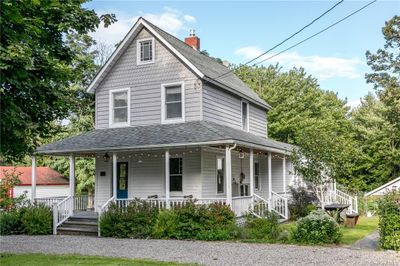 Farmhouse with a porch | Image 1