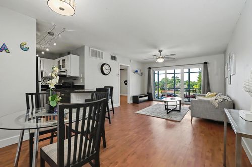 apt-305-3000 Ne 16th Ave, Oakland Park, FL, 33334-5215 | Card Image