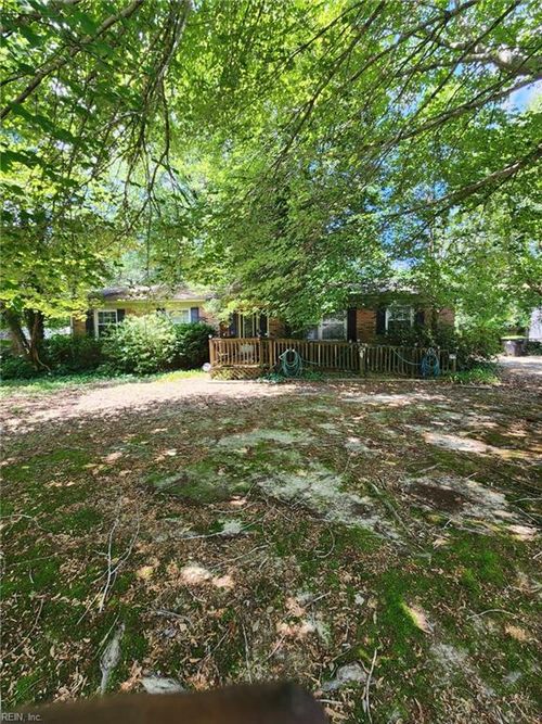 123 Wilson Circle, Williamsburg, VA, 23188 | Card Image