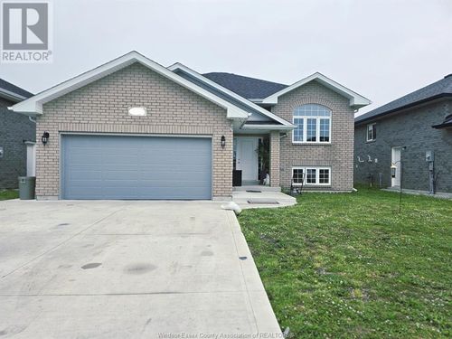 upper-1145 Aspen Ridge Cres, Belle River, ON, N0R1A0 | Card Image