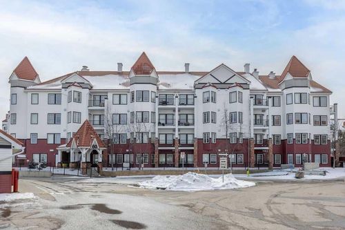 122-60 Royal Oak Plaza Nw, Calgary, AB, T3K5Z1 | Card Image