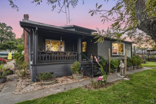 7878 Gravenstein Hwy, Cotati, CA, 94931-4122 | Card Image