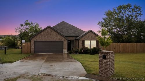 401 S Buffalo Ave, Skiatook, OK, 74070-5260 | Card Image