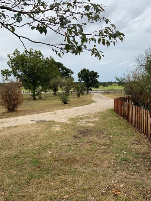 380 West St, Jacksboro, TX, 76458 | Card Image