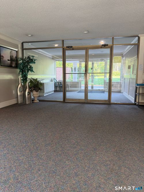 312-1310 Berlin Tpke, Wethersfield, CT, 06109-7002 | Card Image