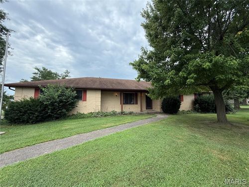 107 Sharon Dr, Montgomery City, MO, 63361-2106 | Card Image