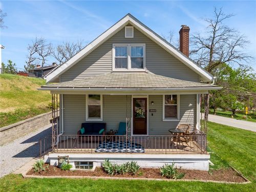 1502 Zeuger, Shaler, PA, 15116 | Card Image