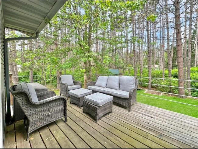23 Back deck 10 x 15.jpeg | Image 23