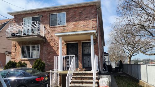 6116 161st St, Fresh Meadows, NY, 11365-1821 | Card Image