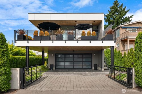119 12th Ave, Kirkland, WA, 98033-5517 | Card Image