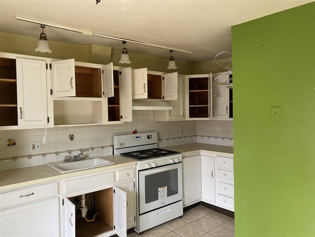29 Gifford Ave, House other with 4 bedrooms, 2 bathrooms and null parking in Poughkeepsie NY | Image 13