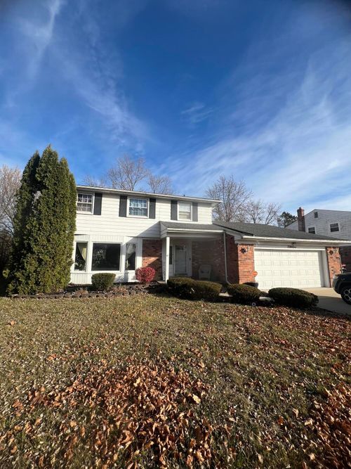 28400 Valley Forge St, Southfield, MI, 48076-2380 | Card Image