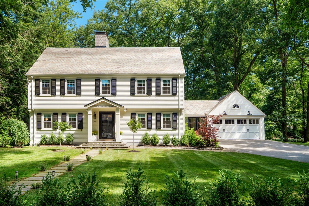 Woodland Rd, Chestnut Hill, MA 02467