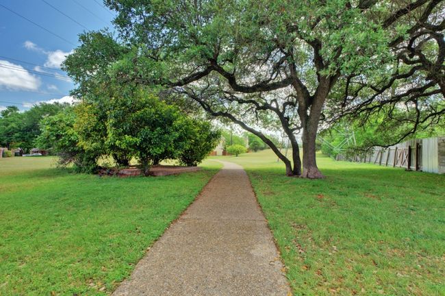 Peaceful trails to explore nearby. | Image 28
