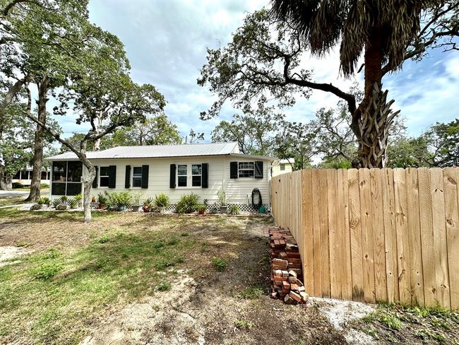 12409 Live Oak St, House other with 2 bedrooms, 1 bathrooms and 1 parking in CEDAR KEY FL | Image 54