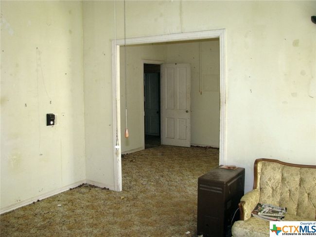 6630 S Fm 183, House other with 3 bedrooms, 2 bathrooms and null parking in Evant TX | Image 14