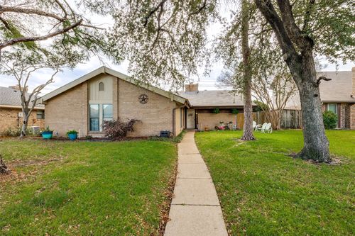 5433 Barcelona Dr, Garland, TX, 75043-5110 | Card Image