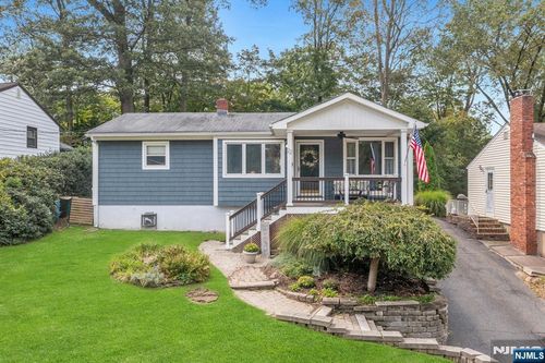 22 Bannehr St, Oakland, NJ, 07436-2631 | Card Image