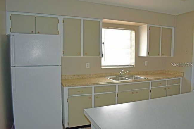 1002 Cobblestone Dr, House other with 2 bedrooms, 1 bathrooms and null parking in Spring Hill FL | Image 6