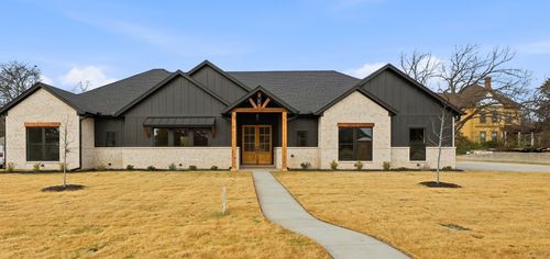 509 Emma St, Grandview, TX, 76050-4174 | Card Image