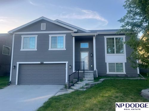 9236 Craig St, Omaha, NE, 68122-1853 | Card Image
