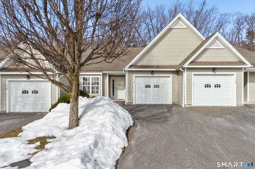 177-177 Julia Ct, Sandy Hook, CT, 06482-1710 | Card Image