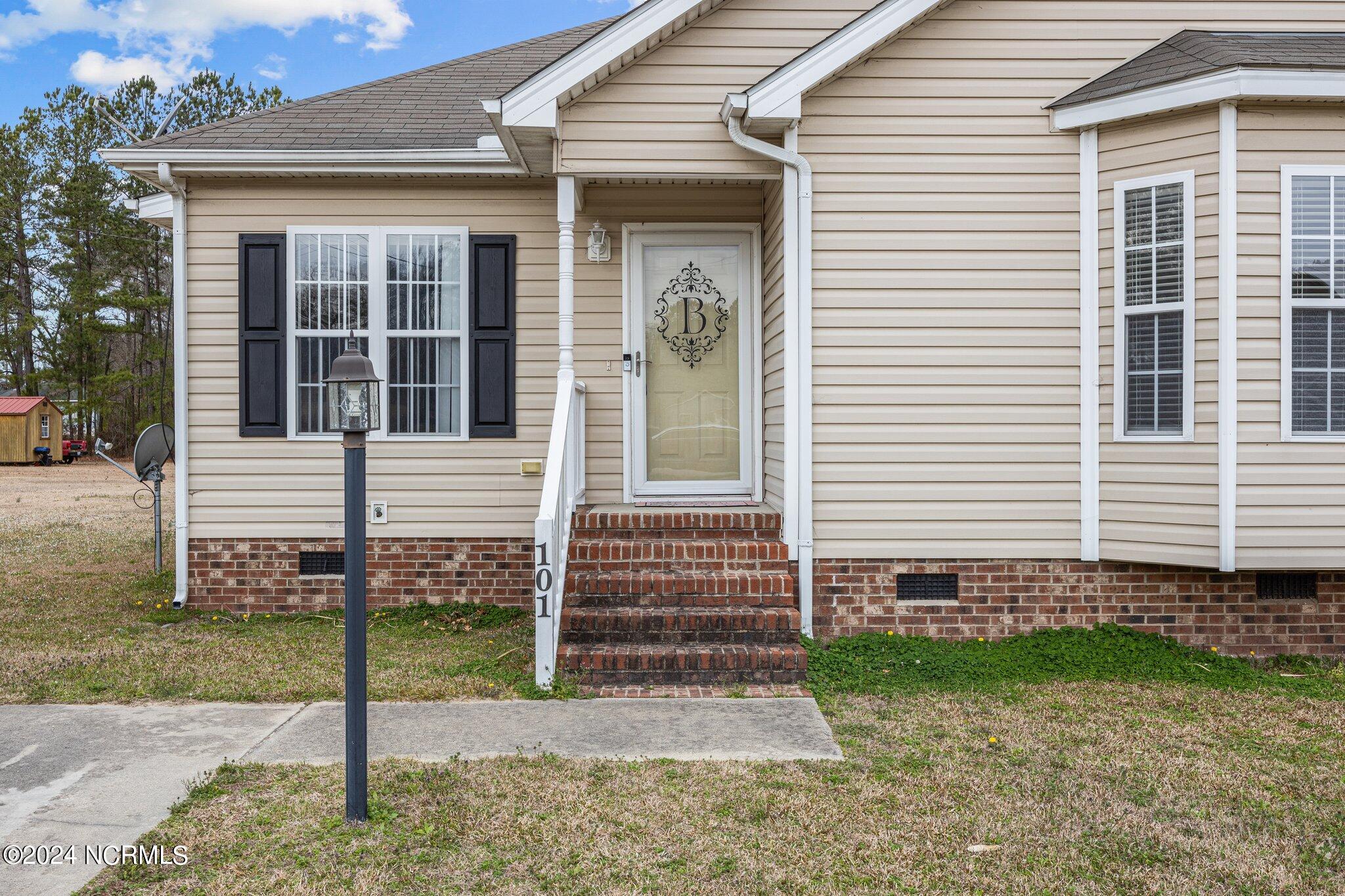 Bruton Craft Ln, Pinetops, NC 27864