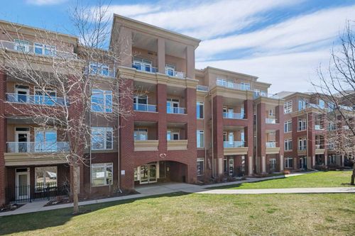 7204-14 Hemlock Cres Sw, Calgary, AB, T3C2Z1 | Card Image