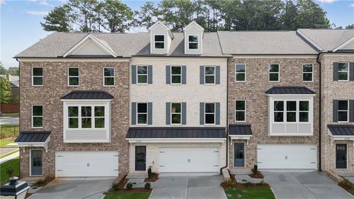 2743 Hallwood Ln, Suwanee, GA, 30024-2961 | Card Image