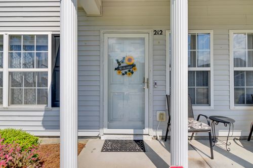 212 Congaree River Dr, Summerville, SC, 29485-8880 | Card Image