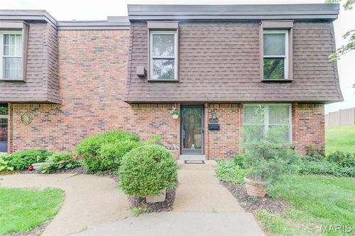 13556 Coliseum Dr, Chesterfield, MO, 63017-3005 | Card Image