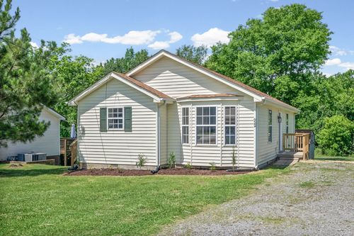 922 Martin St, Clarksville, TN, 37040-4008 | Card Image