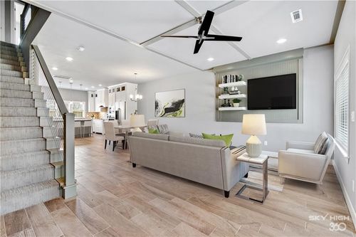 404 Nw Retreat Ln, Bentonville, AR, 72712-3252 | Card Image