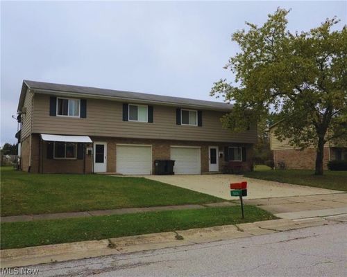 4706-4710 Maple Spur Drive, Stow, OH, 44224 | Card Image
