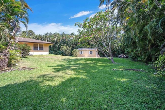 4851 Sw 106 Th Ave, House other with 3 bedrooms, 2 bathrooms and null parking in Davie FL | Image 16