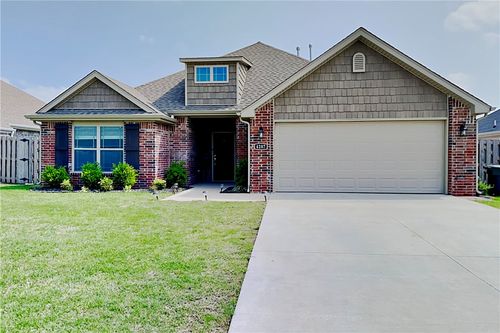 4287 W Divide Dr, Fayetteville, AR, 72704-4031 | Card Image