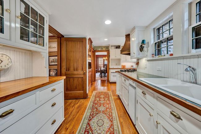 Kitchen | Image 24