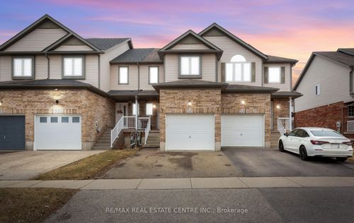 230 Sophia Cres, Kitchener, ON, N2R1X8 | Card Image