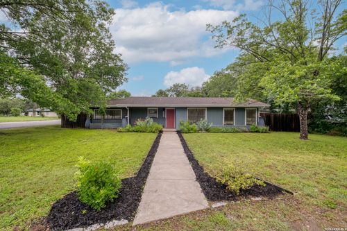 1233 Orange St, Lockhart, TX, 78644-2419 | Card Image