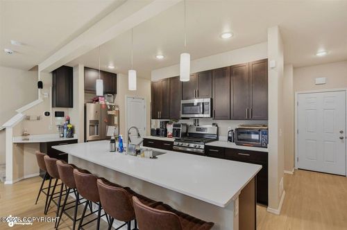 237 Shageluk St, Anchorage, AK, 99504-4865 | Card Image