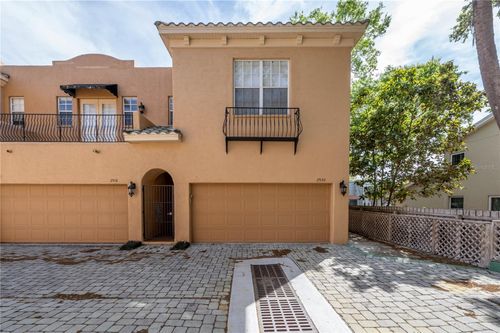 2920 2 Hansen Manor Lane, TAMPA, FL, 33611 | Card Image